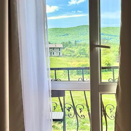 в горах Gæstehus