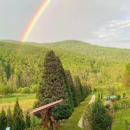 в горах